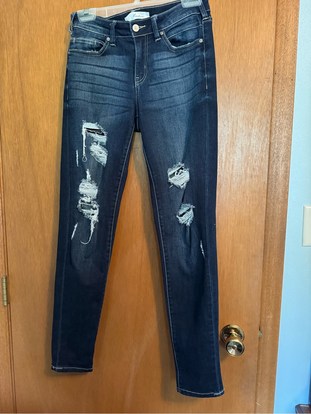 Women’s KanCan Ripped Denim Skinny Jeans - Size 7/27